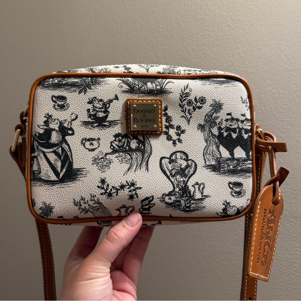 Authentic Dooney & Bourke Alice in Wonderland Sketch Art Camera Bag Crossbody